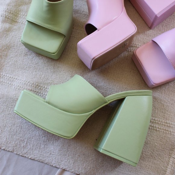 🚨LAST ONE// light Green chunky mule platform - Picture 6 of 12